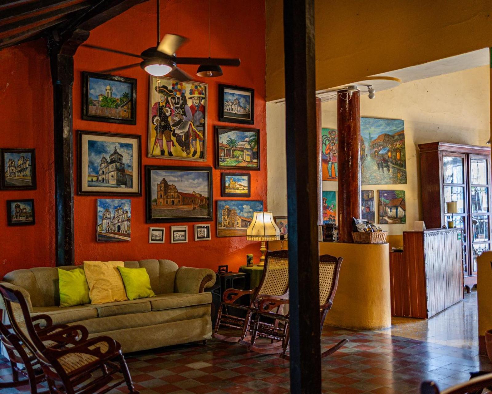 Hostal Fuente Castalia, B Y B Leon Exterior photo